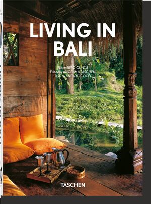 LIVING IN BALI. 40TH ED.