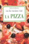 EN LA COCINA CON LA PIZZA