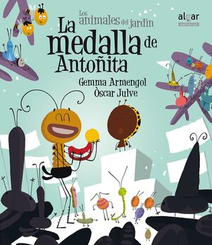 LA MEDALLA DE ANTOÑITA (LETRA DE IMPRENTA)